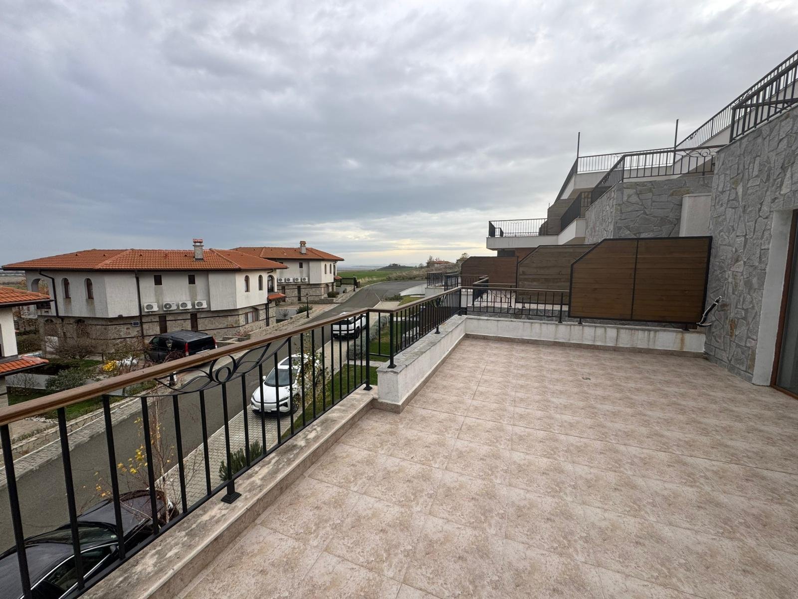 Appartamento di 2 locali in costruzione allo stato grezzo con vista mare, Resort dei vigneti Muskat, Aheloy, Bulgaria