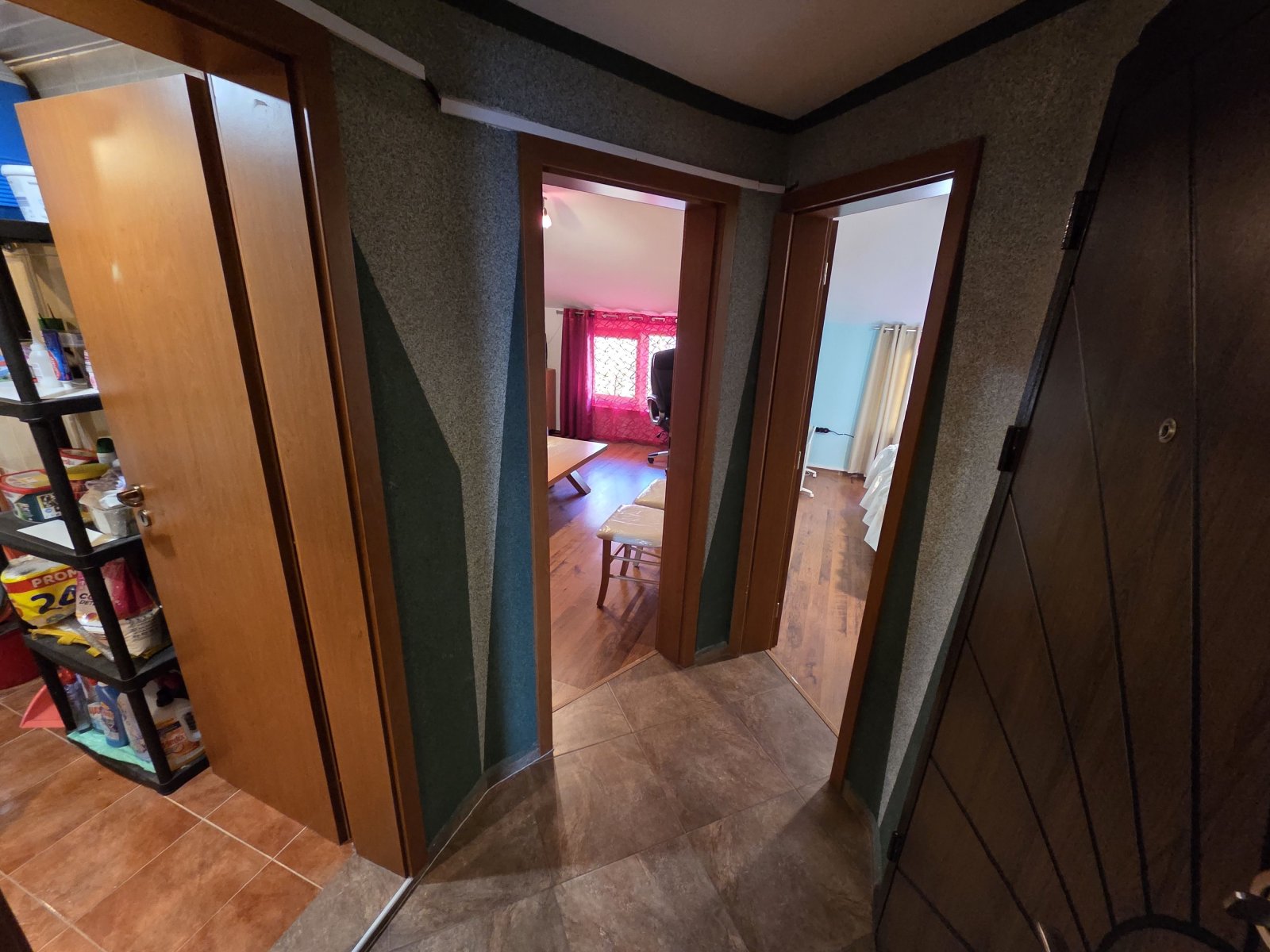 Appartamento 1+3 in un edificio residenziale a Sveti Vlas