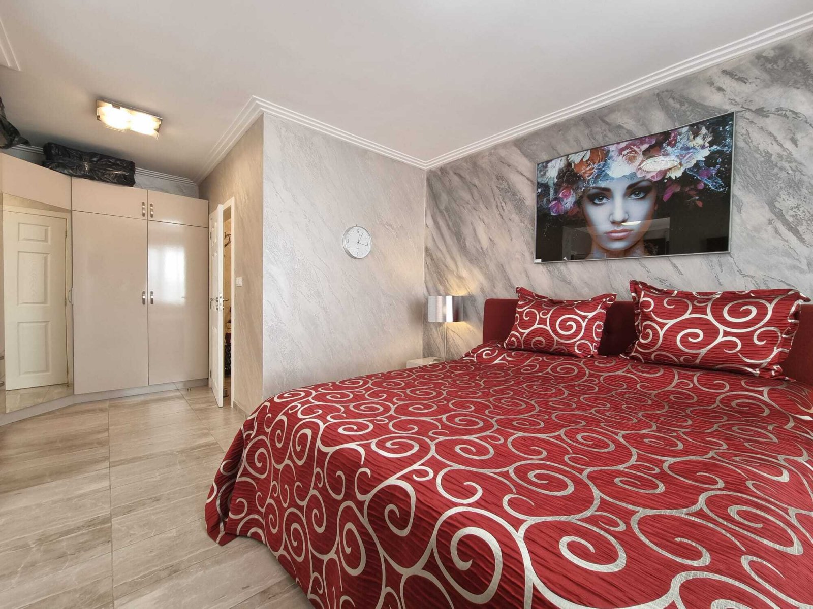 Grande appartamento di 3 locali arredato in modo lussuoso a Sea Dreams Sunny Beach Bulgaria