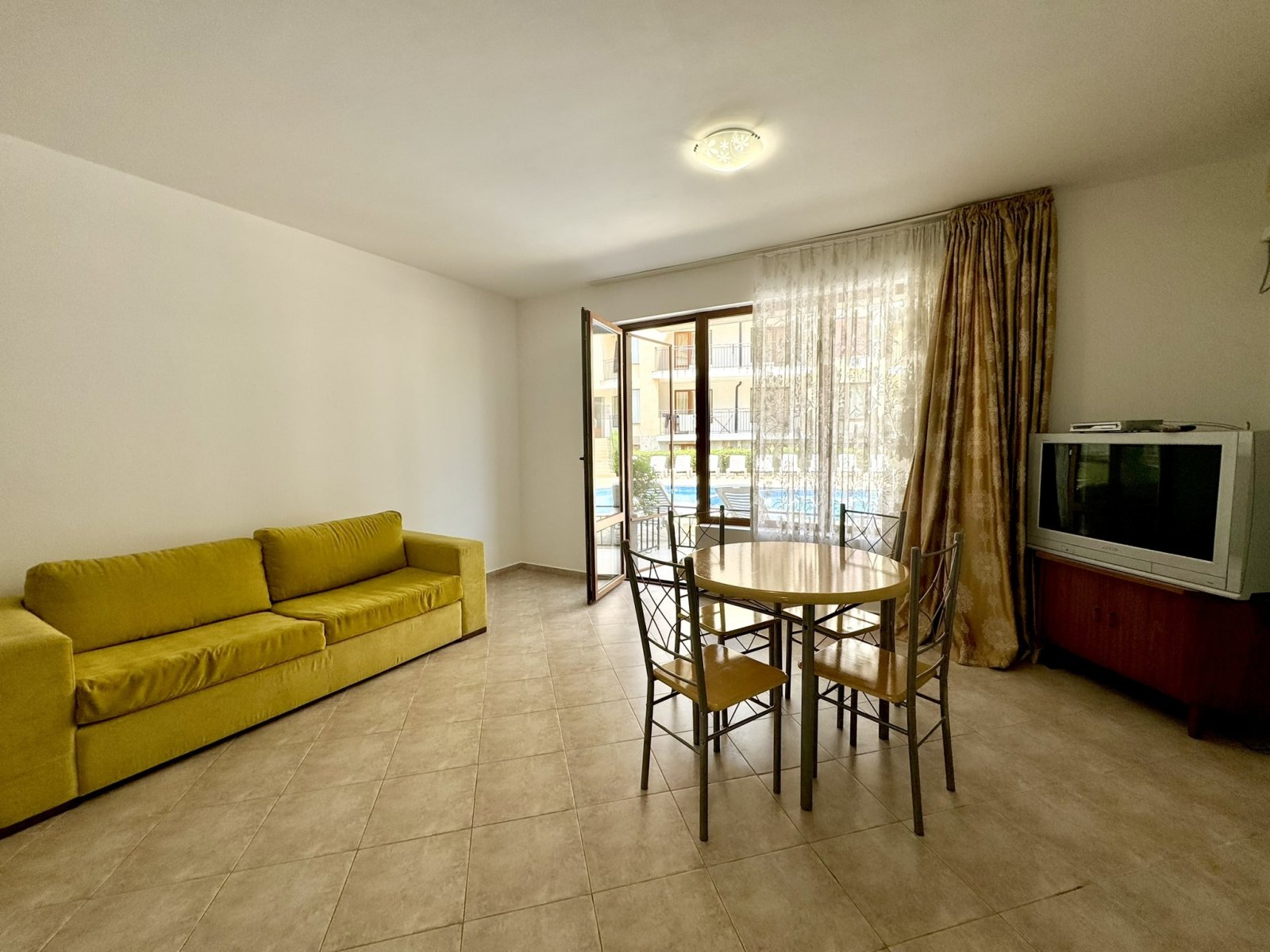 Appartamento con 2 camere nel complesso Arkite a Kosharitsa, Bulgaria