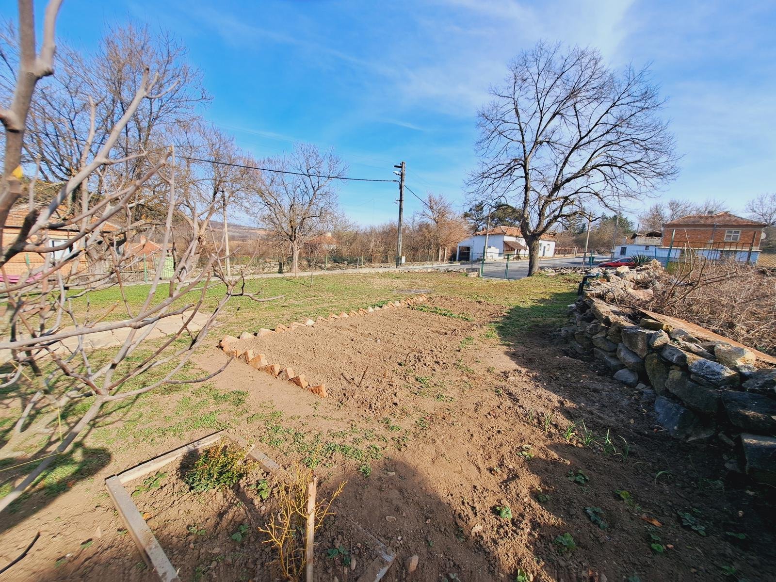 Casa 2+1 „Zavet“, Bulgaria