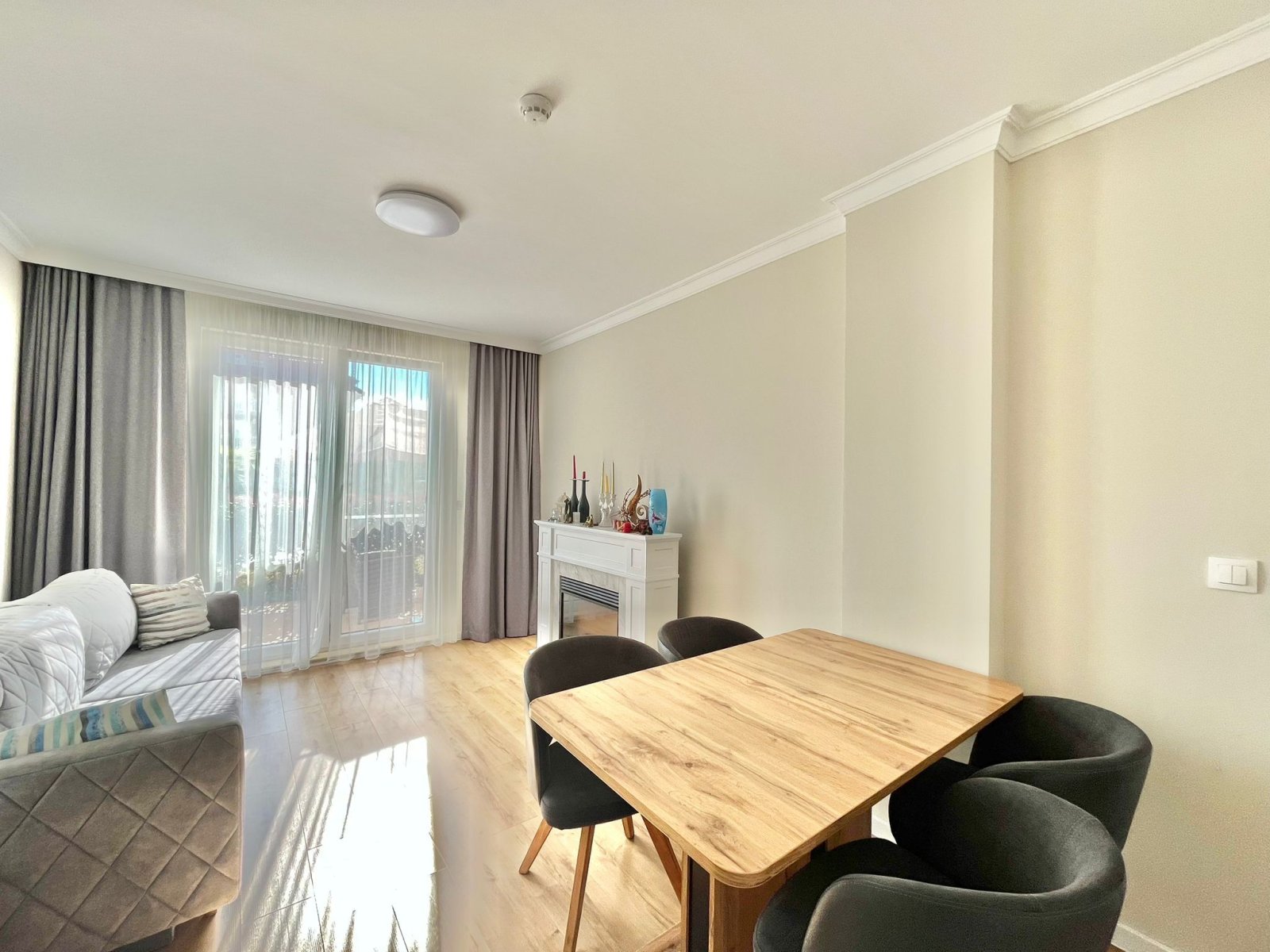 Bella appartamento duplex di 3 camere a Ravda, Bulgaria