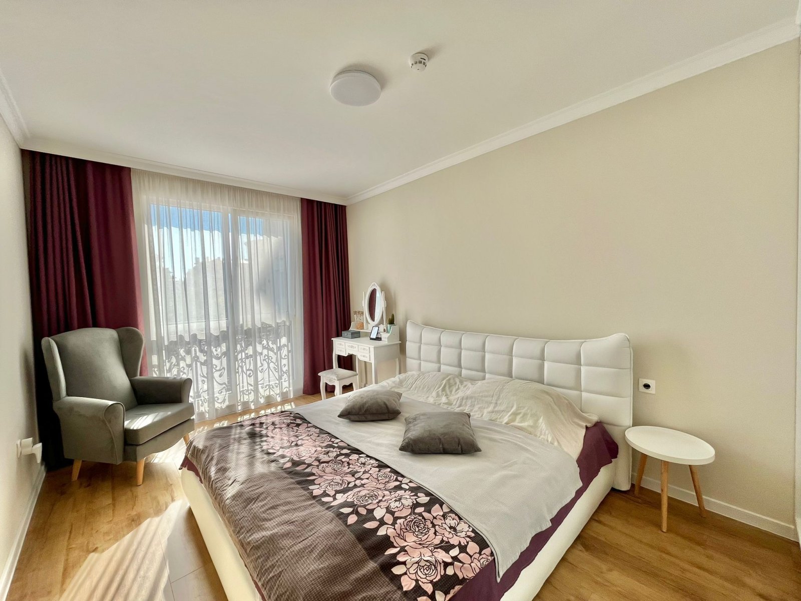 Bella appartamento duplex di 3 camere a Ravda, Bulgaria