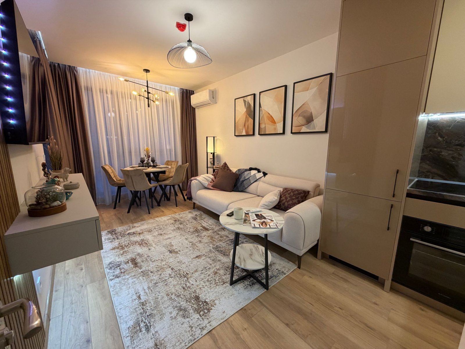 Appartamento con tre camere da letto con vista sulla piscina nel complesso Emilia Romana Verde, Sunny Beach