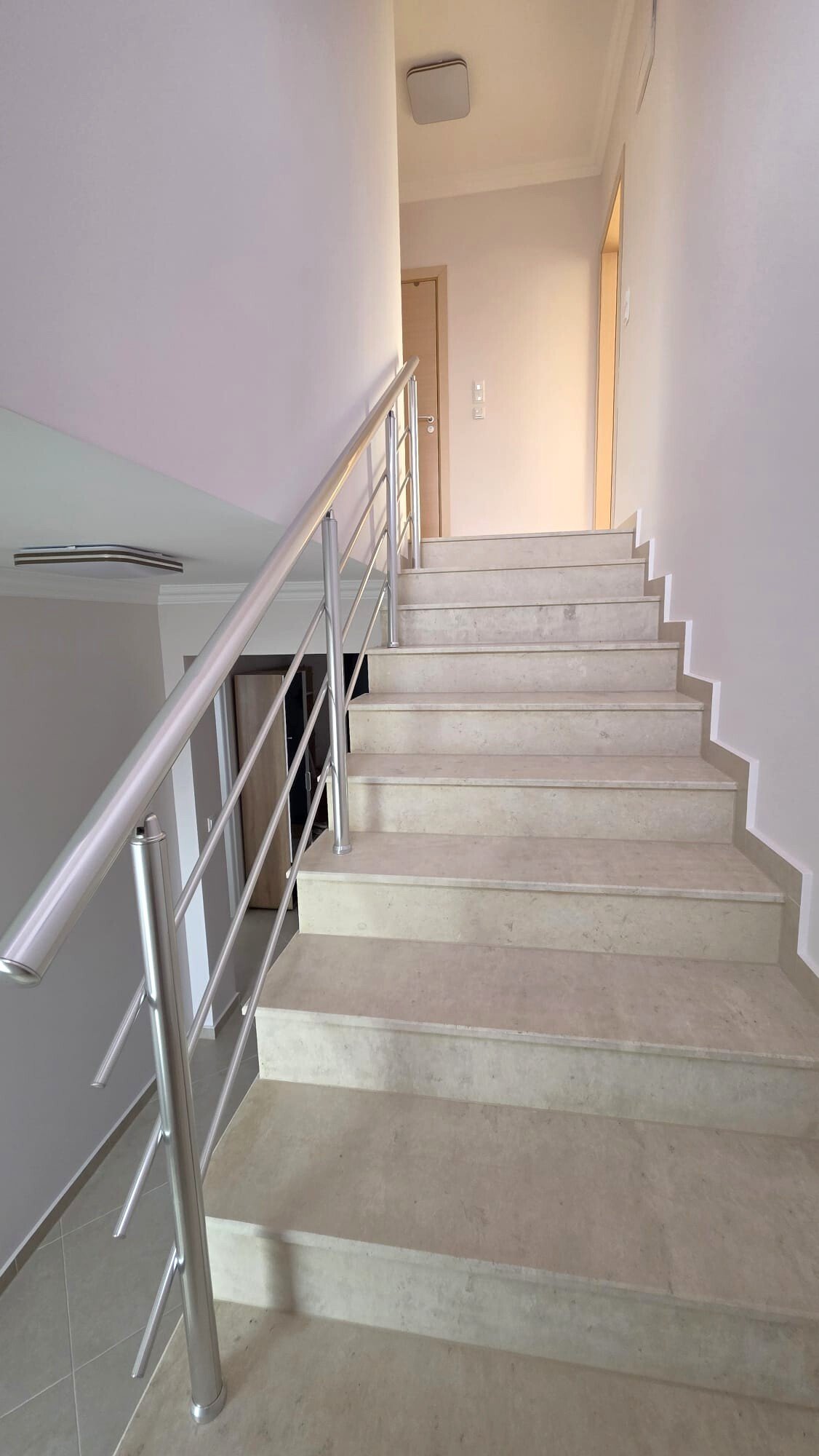 Casa su due piani con cinque stanze nel complesso Victoria Hill, Sarafovo, Bulgaria