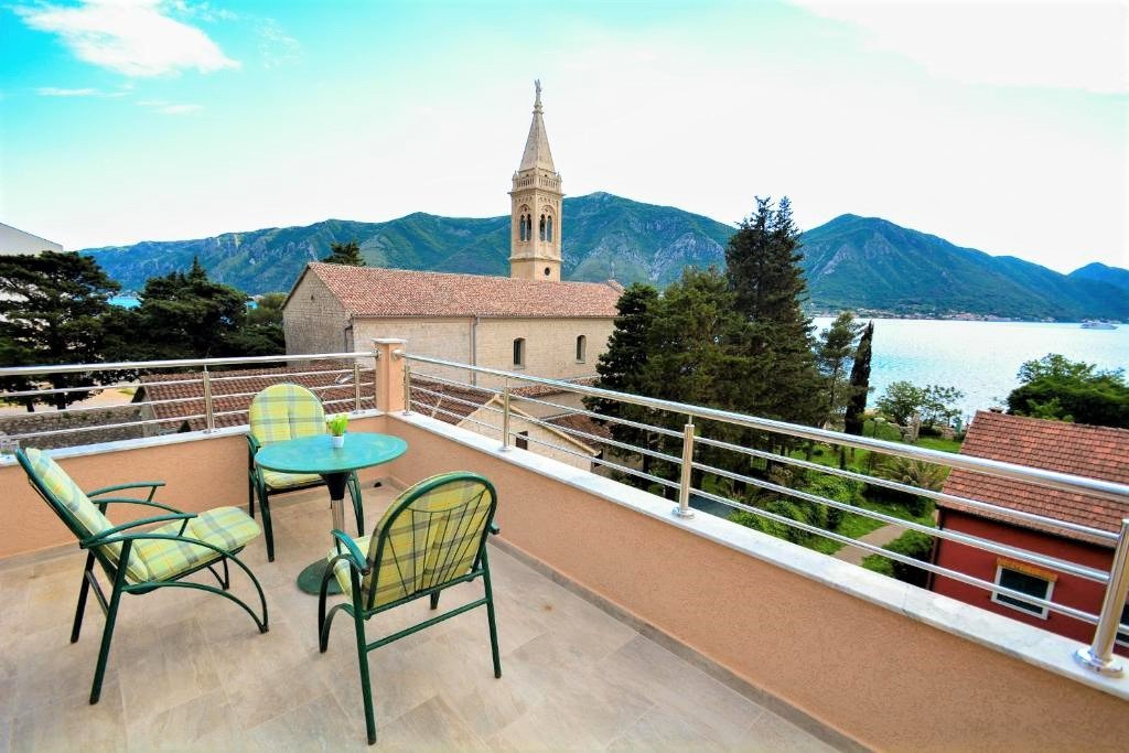 Charmantes Hotel in der malerischen Stadt Kotor, Dobrota, Montenegro