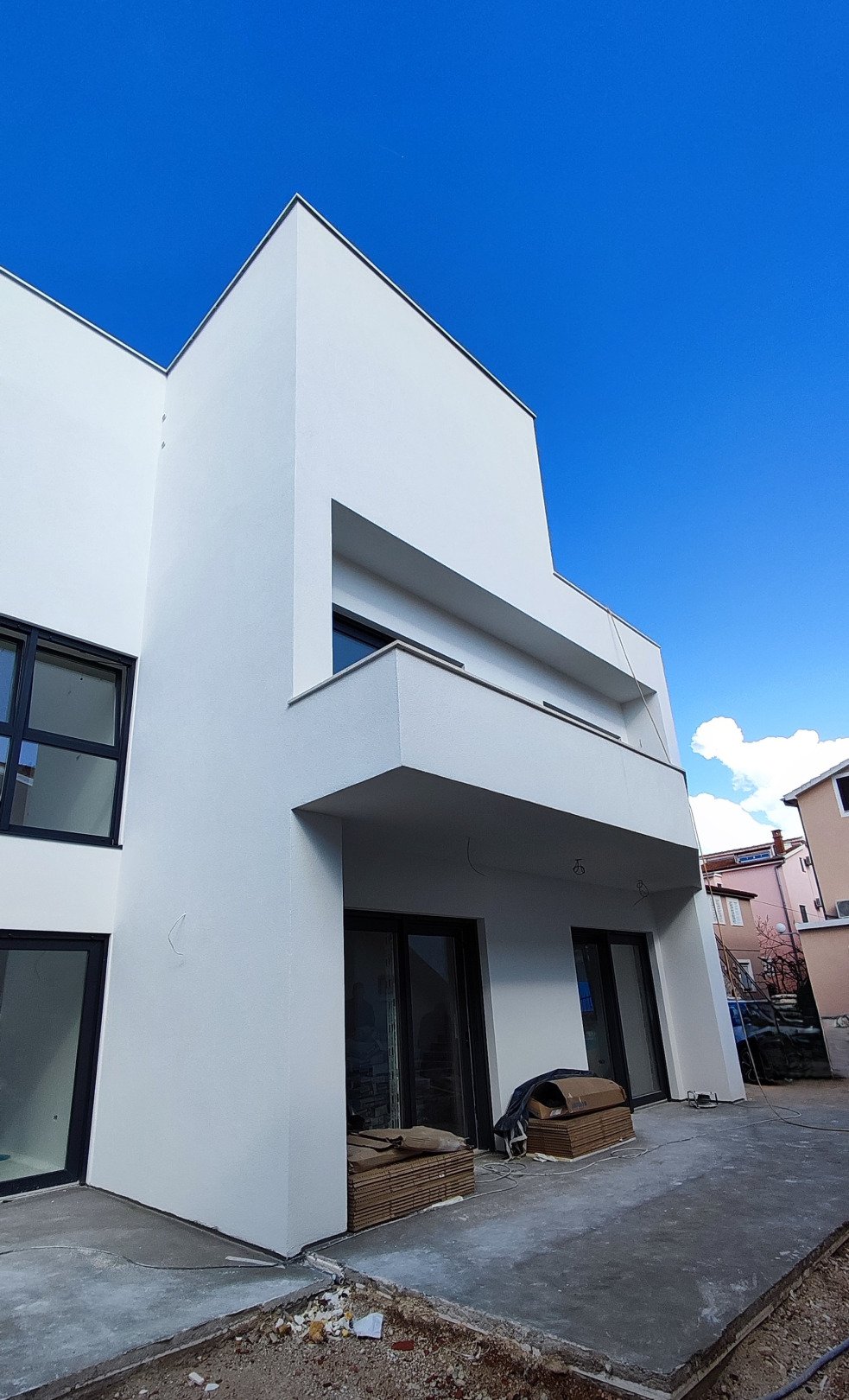 Modernes dreistöckiges Haus mit Meerblick, nur 300 Meter vom Strand entfernt – Vodice, Srima