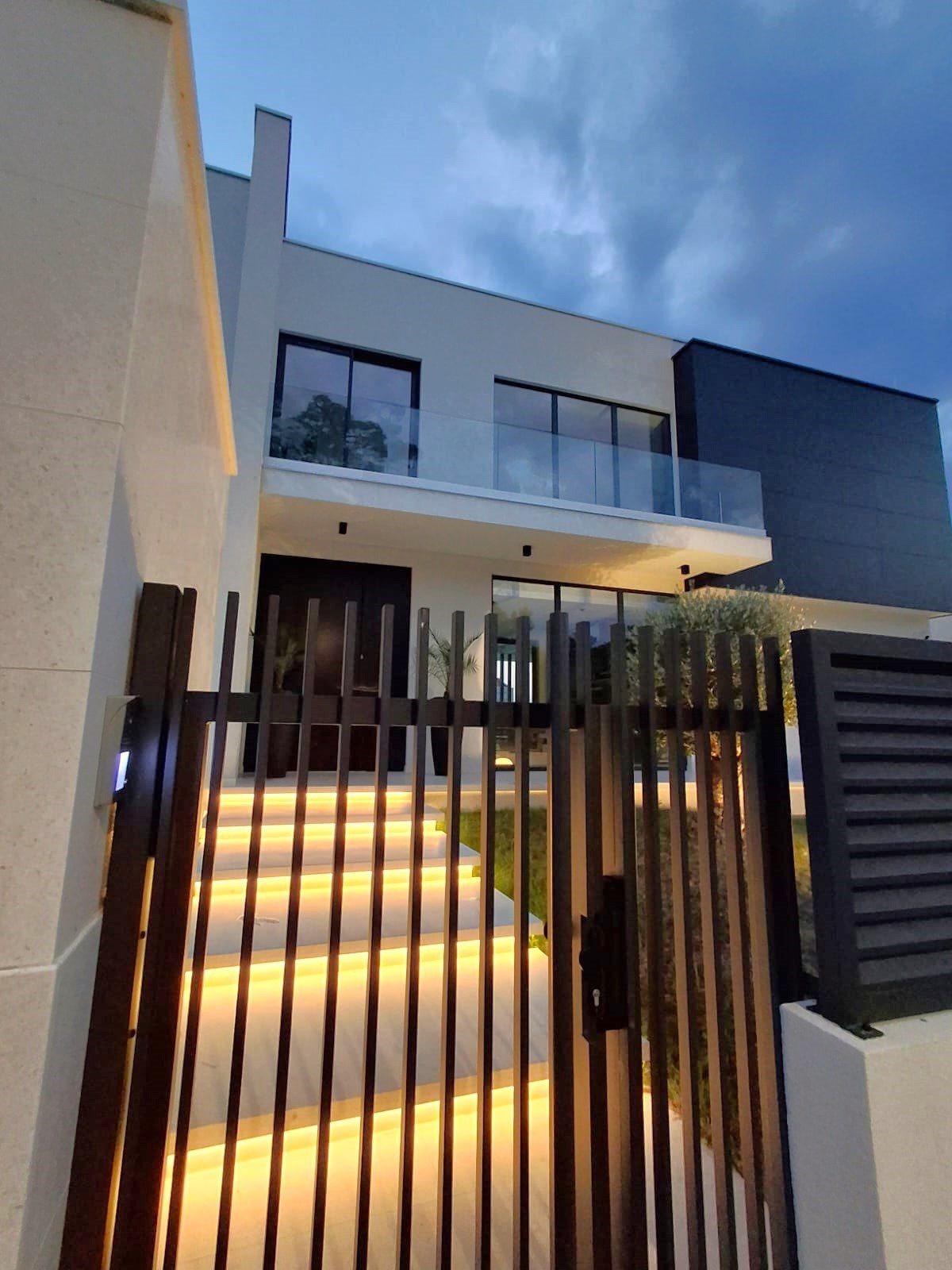 Exklusive Villa mit Pool, Whirlpool und Sauna, 70 m vom Meer entfernt in Privlaka