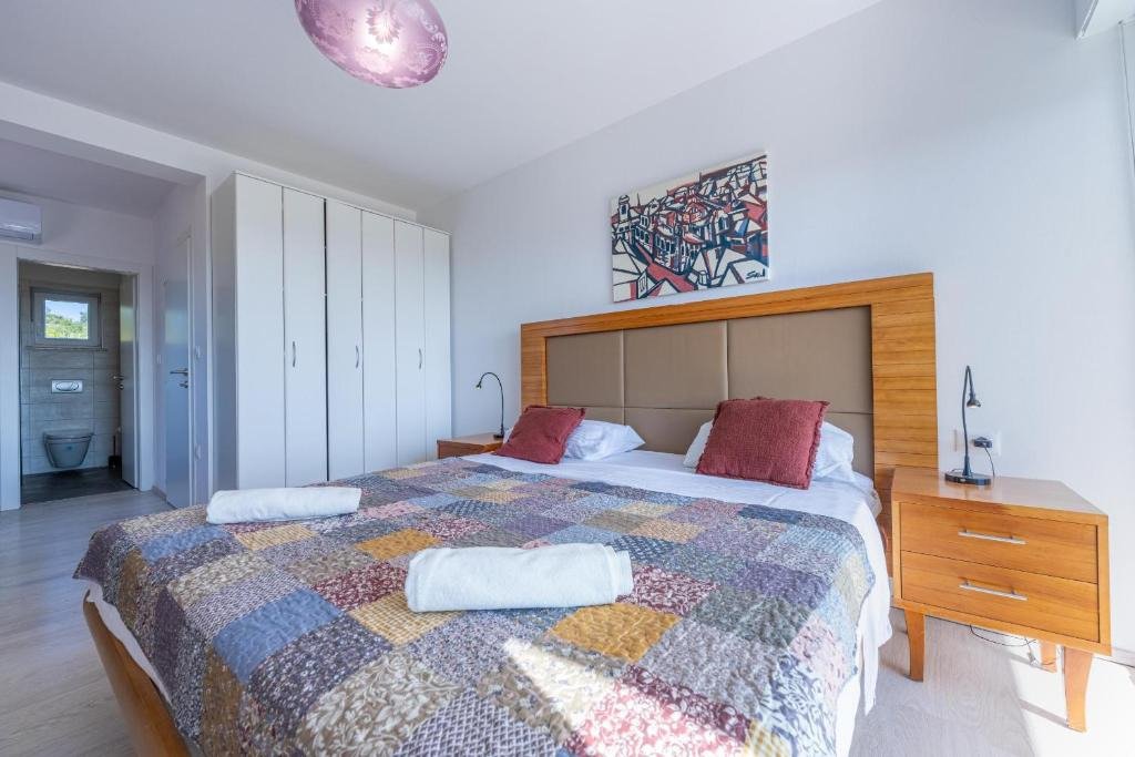 Luxuriöse Villa mit Aussicht und Swimmingpool in Strandnähe in einer natürlichen Oase – Pavićini, Duga Uvala, Istrien