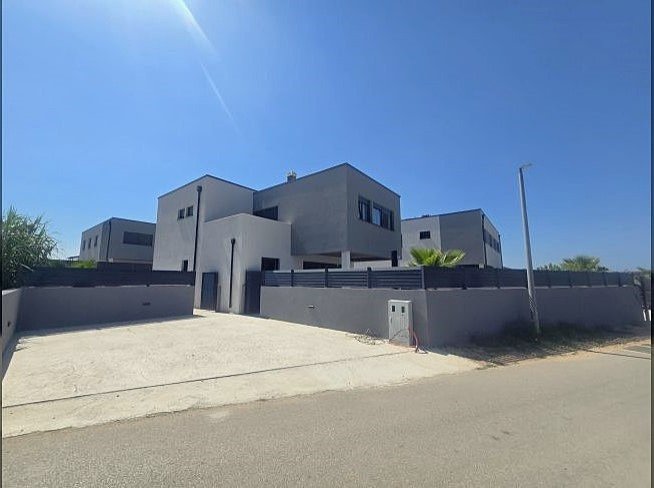 Luxushaus mit Pool, Ruhe am Meer → Vrsi