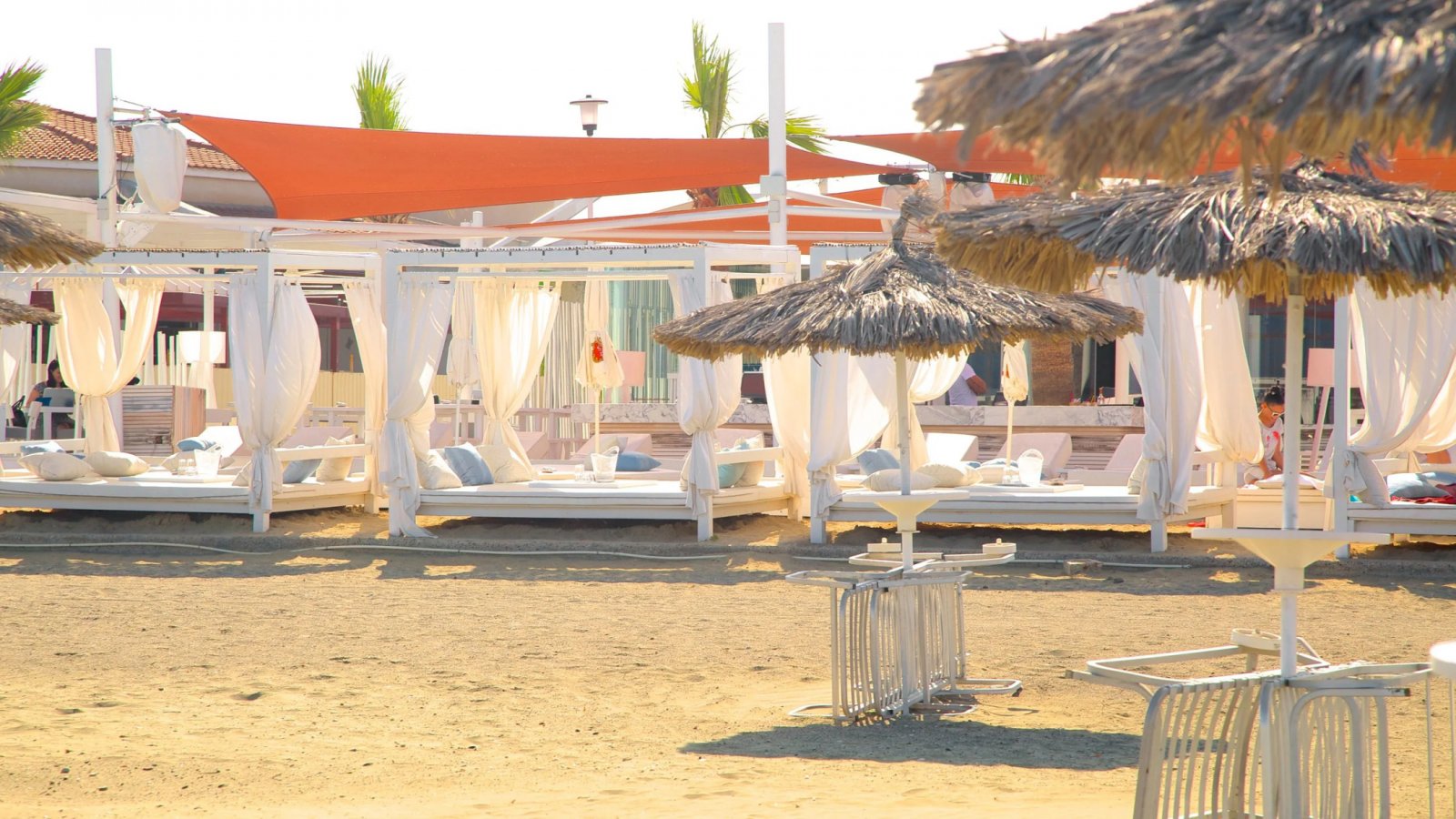 Großes Penthouse mit drei Schlafzimmern und großem Dachgarten in Larnaka zu einem guten Preis