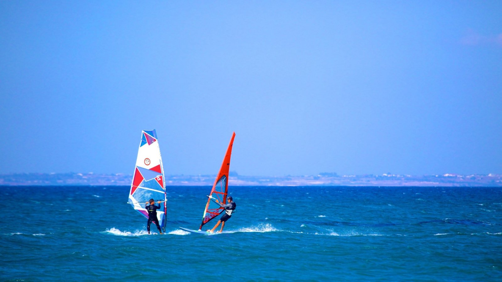 Großes Penthouse mit drei Schlafzimmern und großem Dachgarten in Larnaka zu einem guten Preis