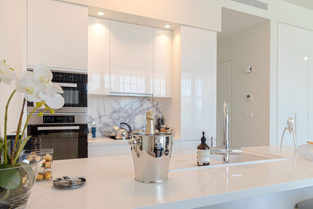 Investierte 3+1-Zimmer-Wohnung nur 200 m vom Meer in Limassol, Meerblick