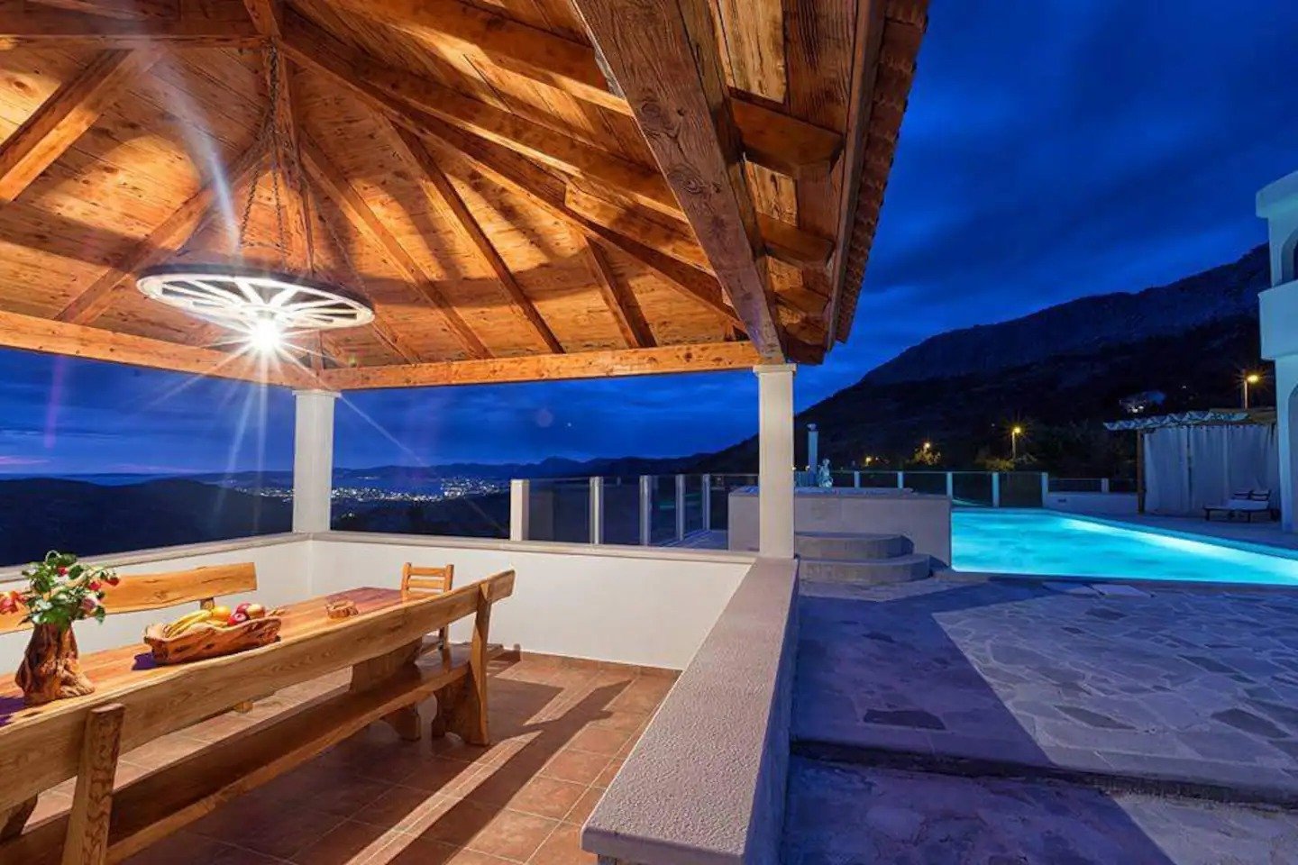 Villa mit Panoramablick auf das Meer und die Inseln, nur 20 Minuten von Split entfernt