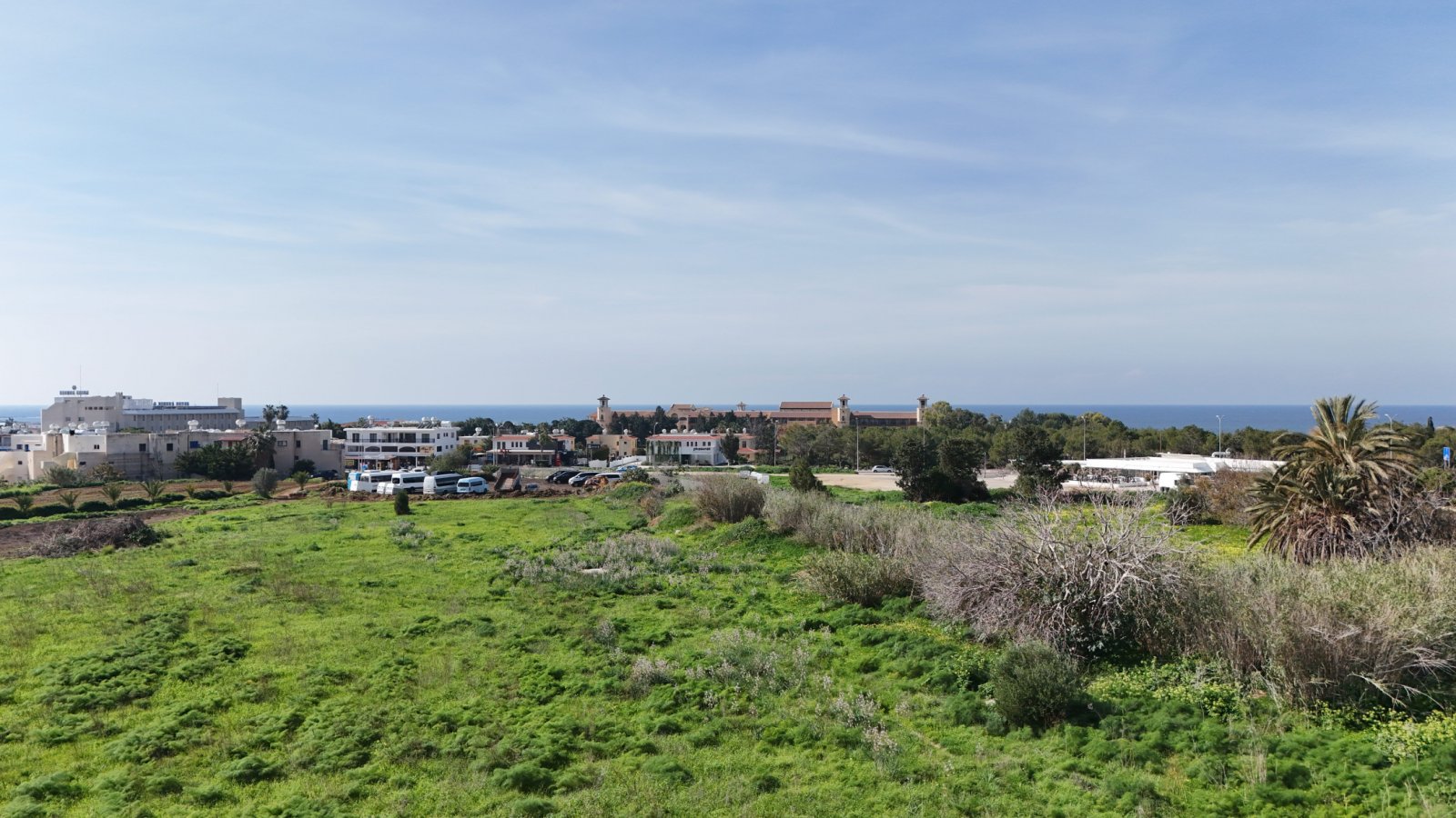 Investieren Sie in 4 Zimmer: Black Friday- und Neujahrsrabatte bis zu 10 % in Zypern + garantierte Rendite von 5–7 %