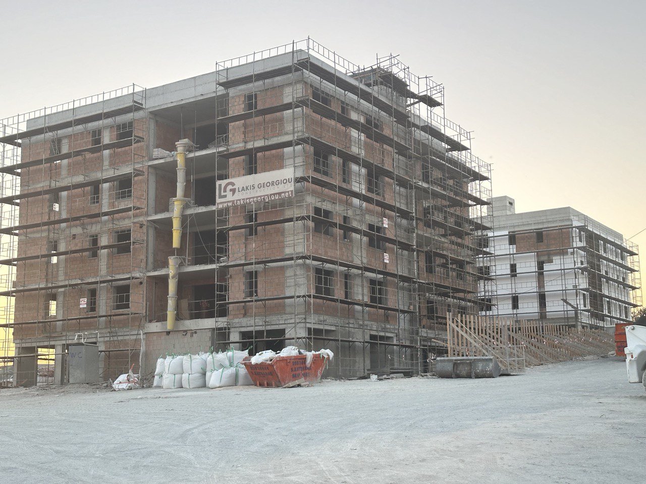 Luxuriöses Zwei-Zimmer-Apartment mit Meer- und Stadtblick in Limassol