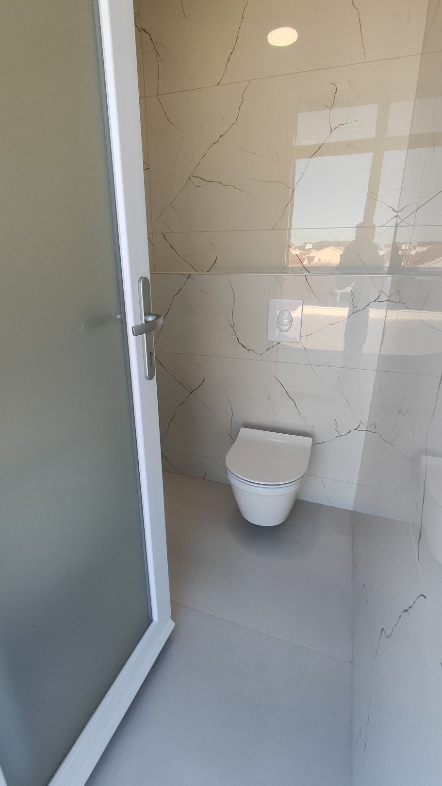 Ekskluzywny apartament typu duplex z tarasem na dachu przy plaży Srima