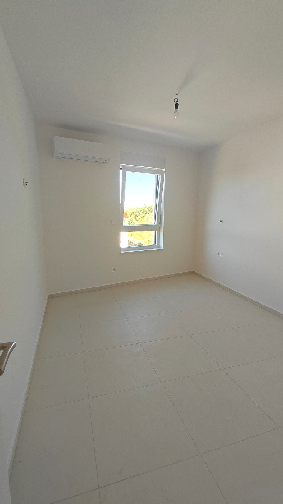 Modernes Apartment mit Meerblick, 400 m vom Strand von Vodice entfernt.