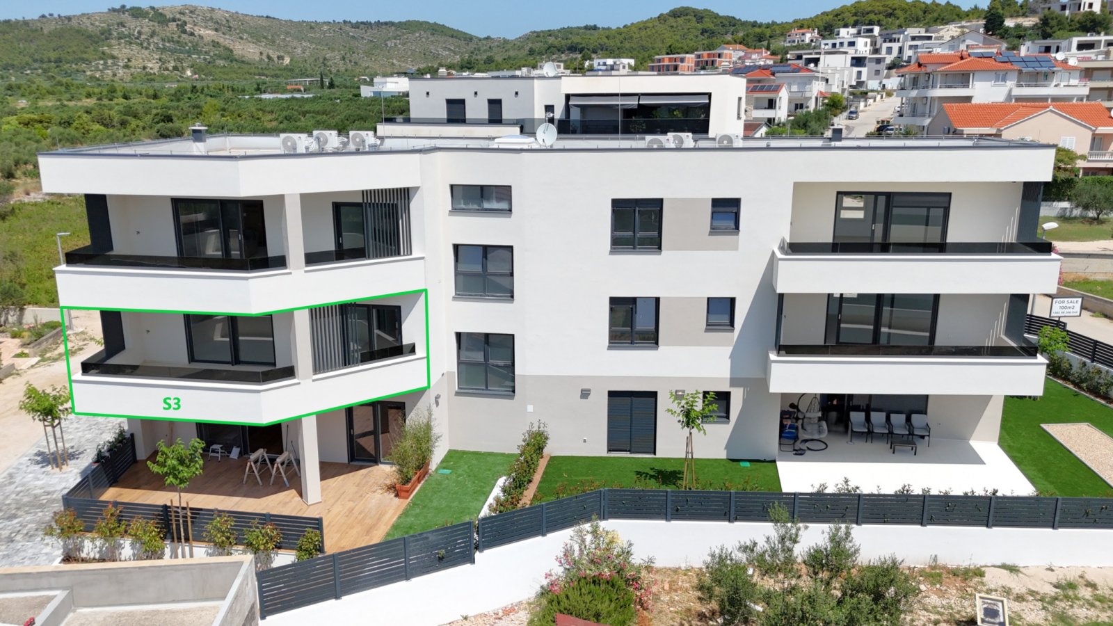 Modernes Apartment mit Meerblick, 400 m vom Strand von Vodice entfernt.