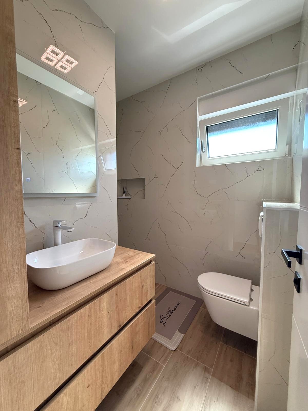 Nowoczesny dom w zabudowie bliźniaczej z widokiem na morze, kilka kroków od plaży Srima