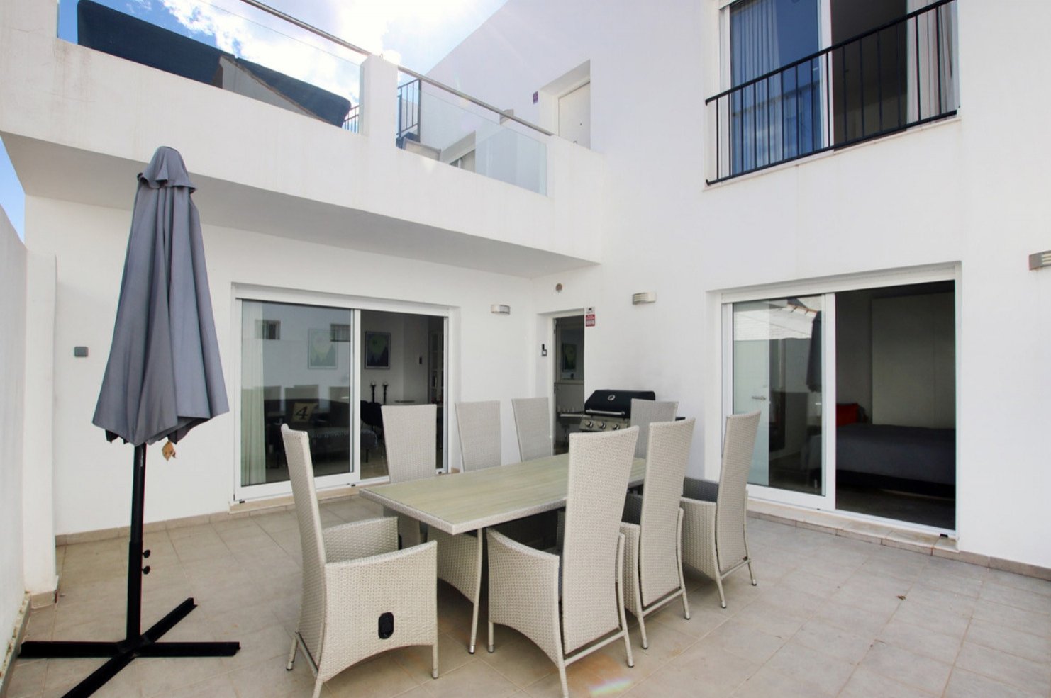 Luxushaus mit atemberaubendem Panoramablick, 30 Meter vom Sandstrand entfernt, Costa del Sol