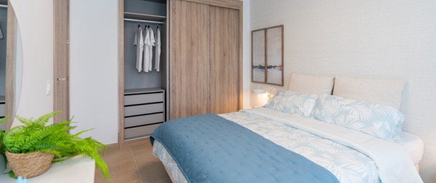 Luxusapartment mit Dachterrasse in einer prestigeträchtigen Wohnanlage neben einem Golfplatz