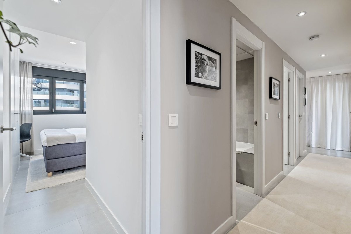 Absoluter Luxus: Duplex-Penthouse mit atemberaubendem Meerblick in Estepona, Costa del Sol