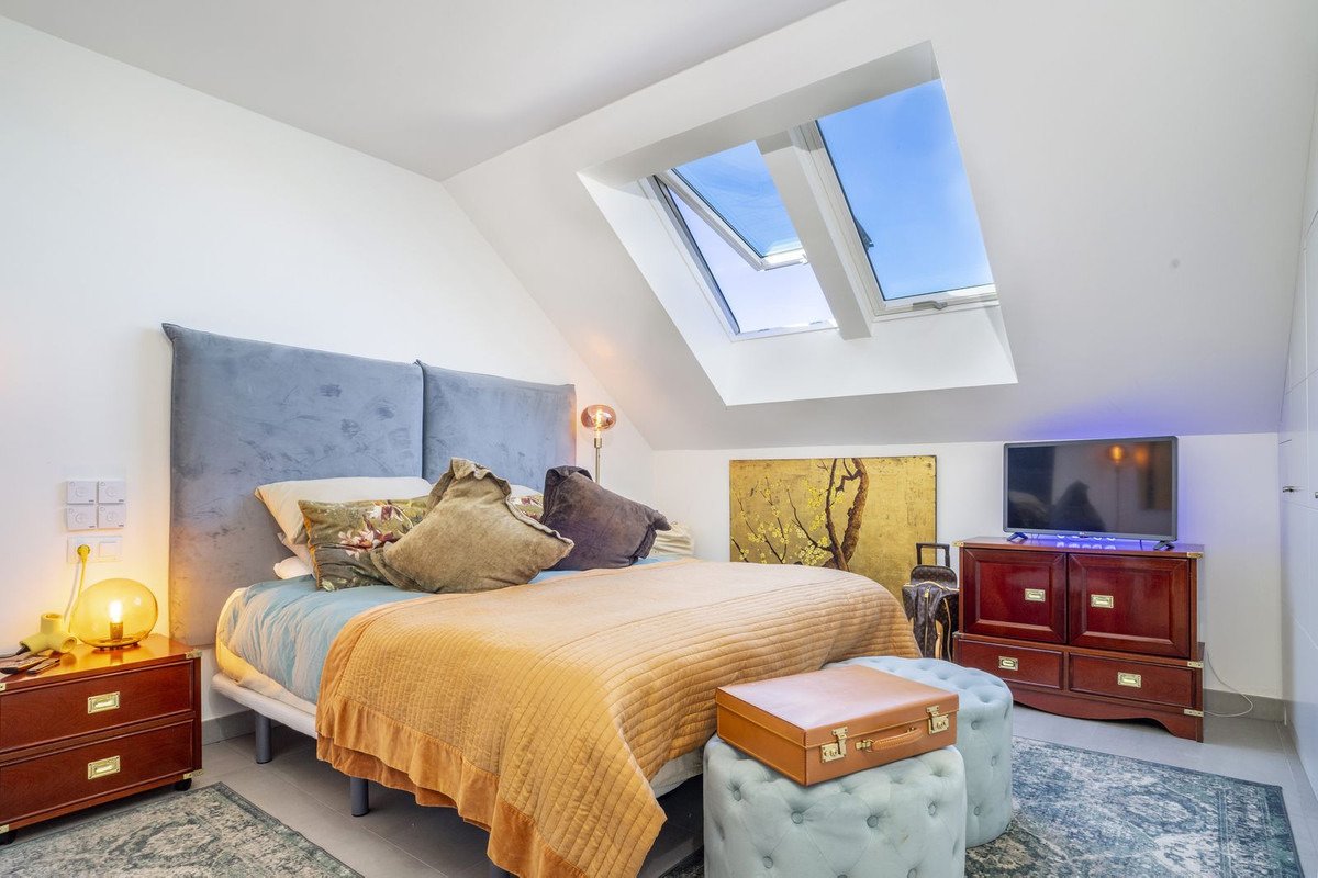 Exklusives, modernes 2-Zimmer-Apartment in Manila mit atemberaubendem Meerblick