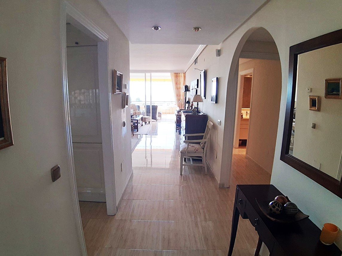 Luxusapartment mit atemberaubendem Meerblick – Golfparadies in Miraflores, Costa del Sol