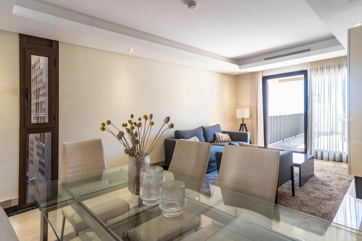 Duplex-Penthouse mit Meerblick und privatem Pool – Bahía de la Plata, Estepona