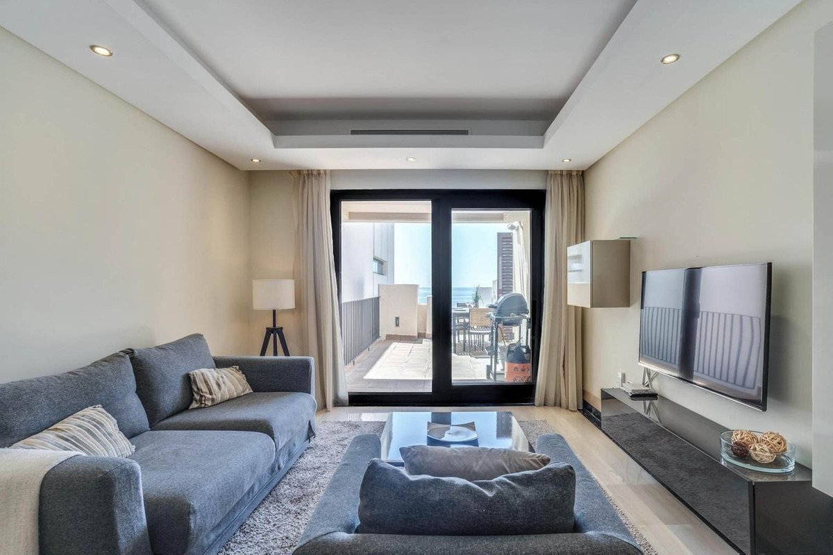 Duplex-Penthouse mit Meerblick und privatem Pool – Bahía de la Plata, Estepona