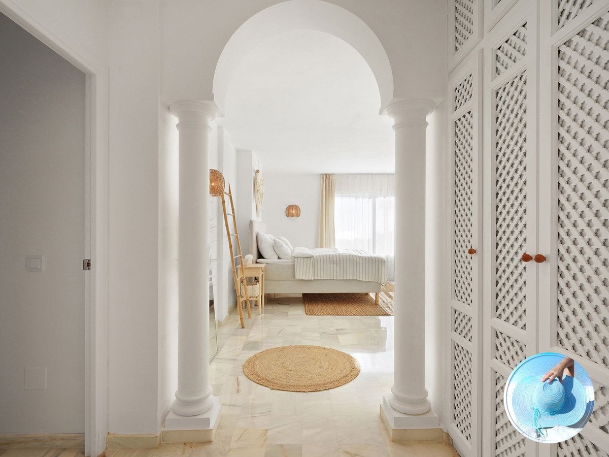 Luxuriöses zweistöckiges Penthouse mit Meerblick im Herzen von Marbella