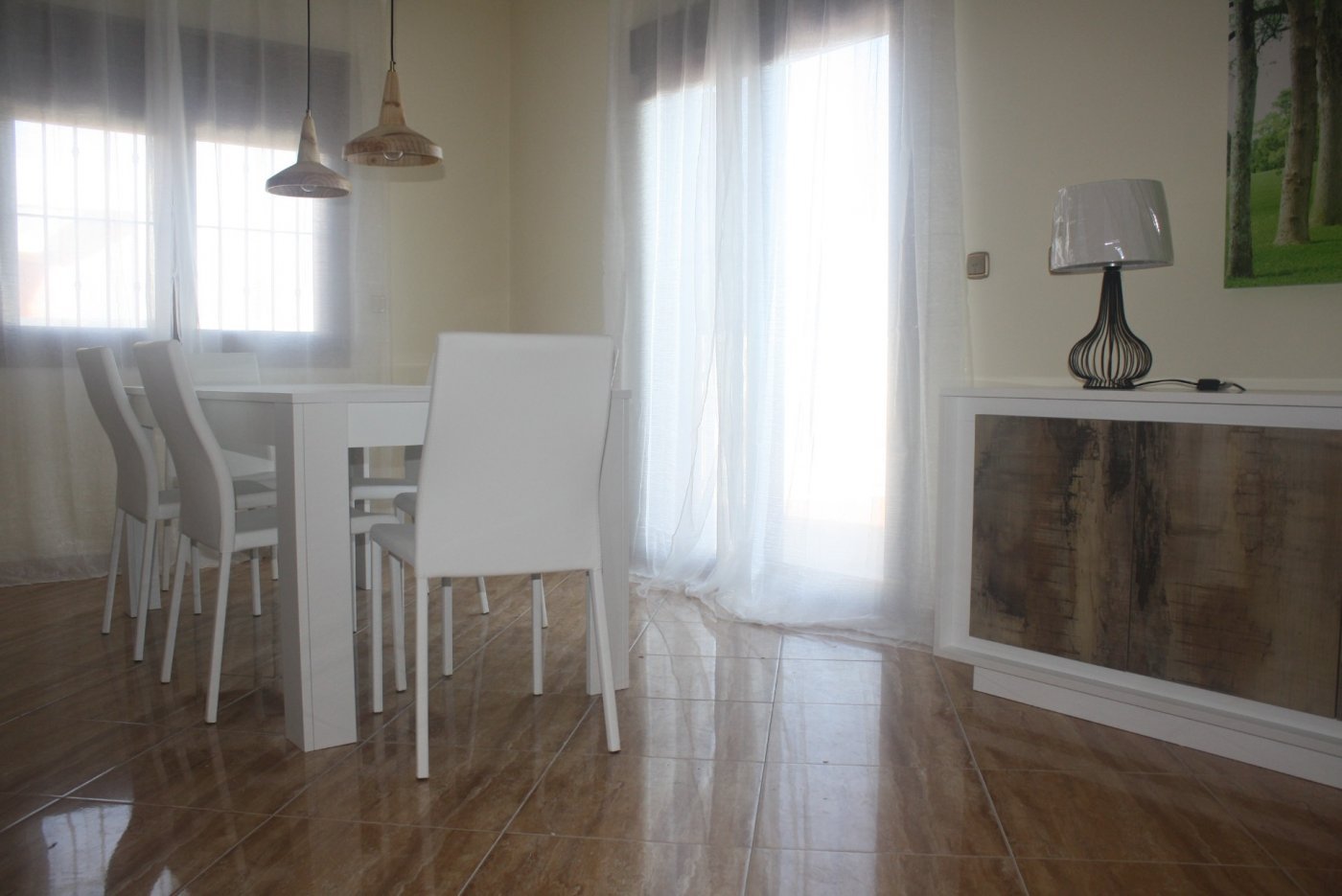 Elegante Villa mit Pool in der Nähe von Salzwasserlagunen und Stränden, Torrevieja