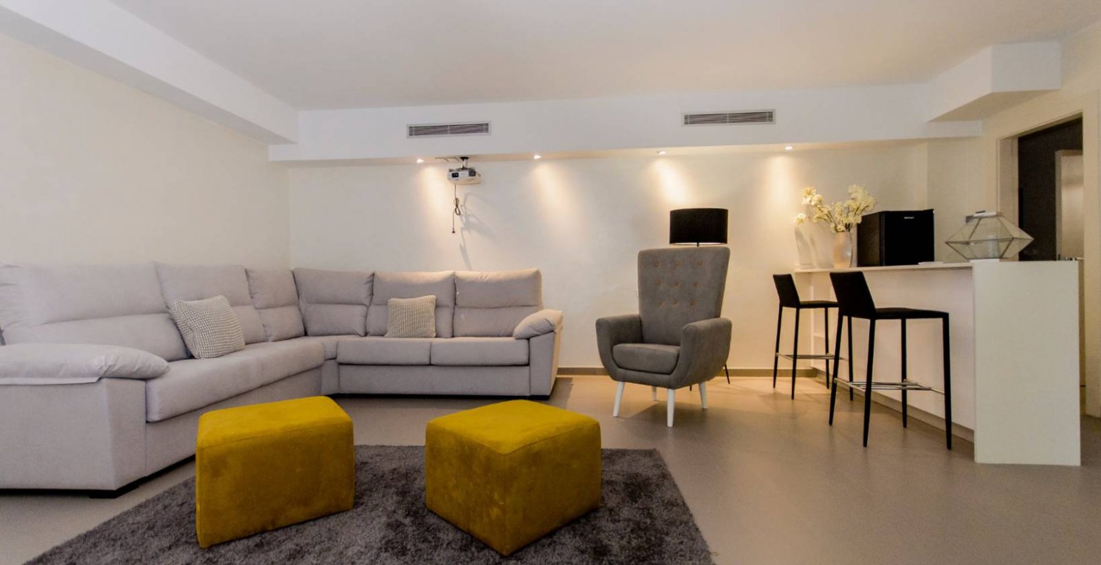 Exklusive Villen → 300 m vom Meer entfernt, privater Pool und Garage → Orihuela