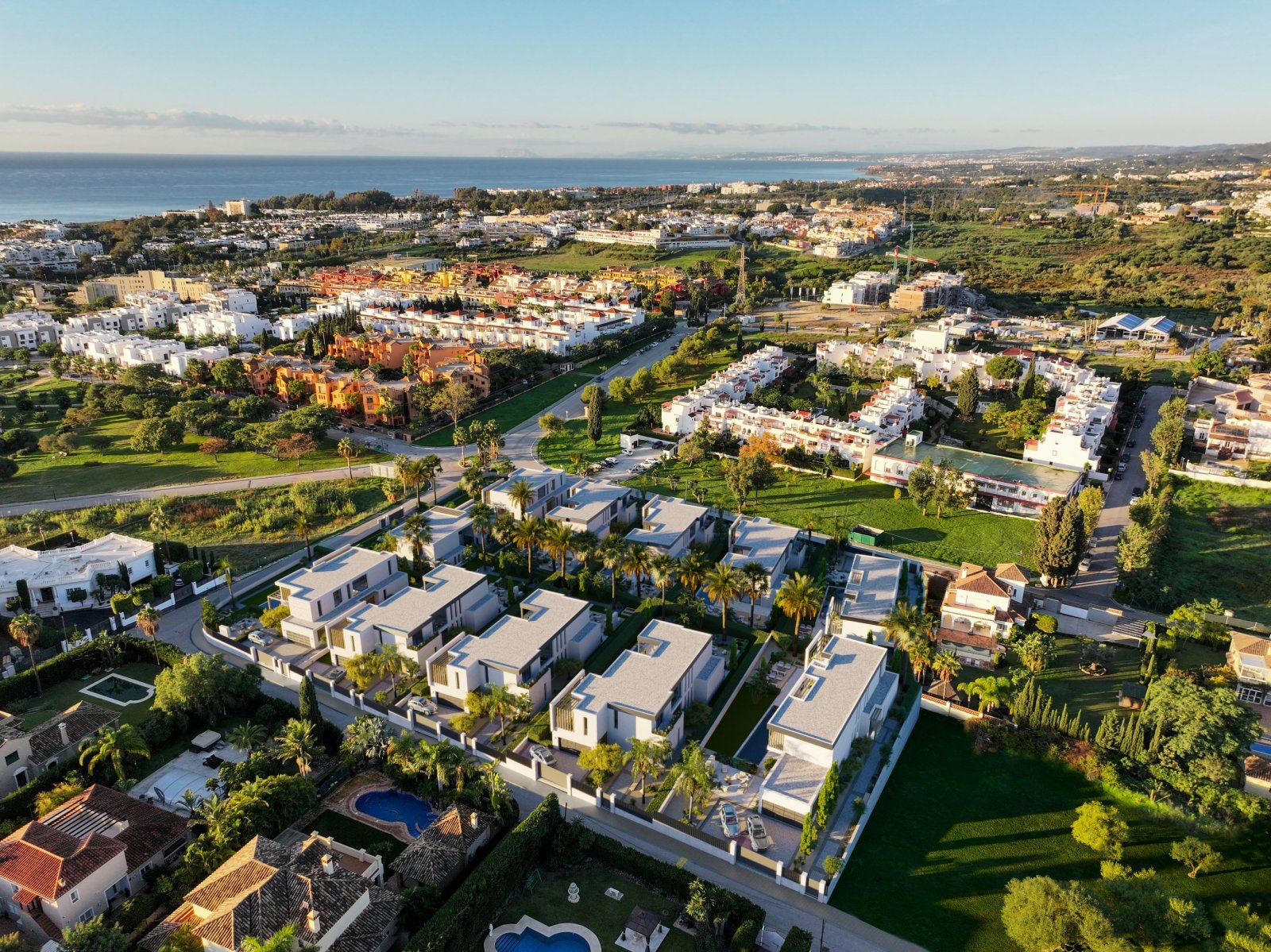 Exklusive Villa → in der Nähe von Meer und Golfplatz → Estepona