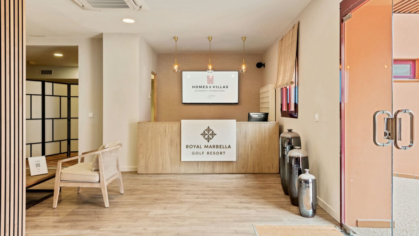 Stylowe apartamenty z widokiem na basen i morze, Benahavís