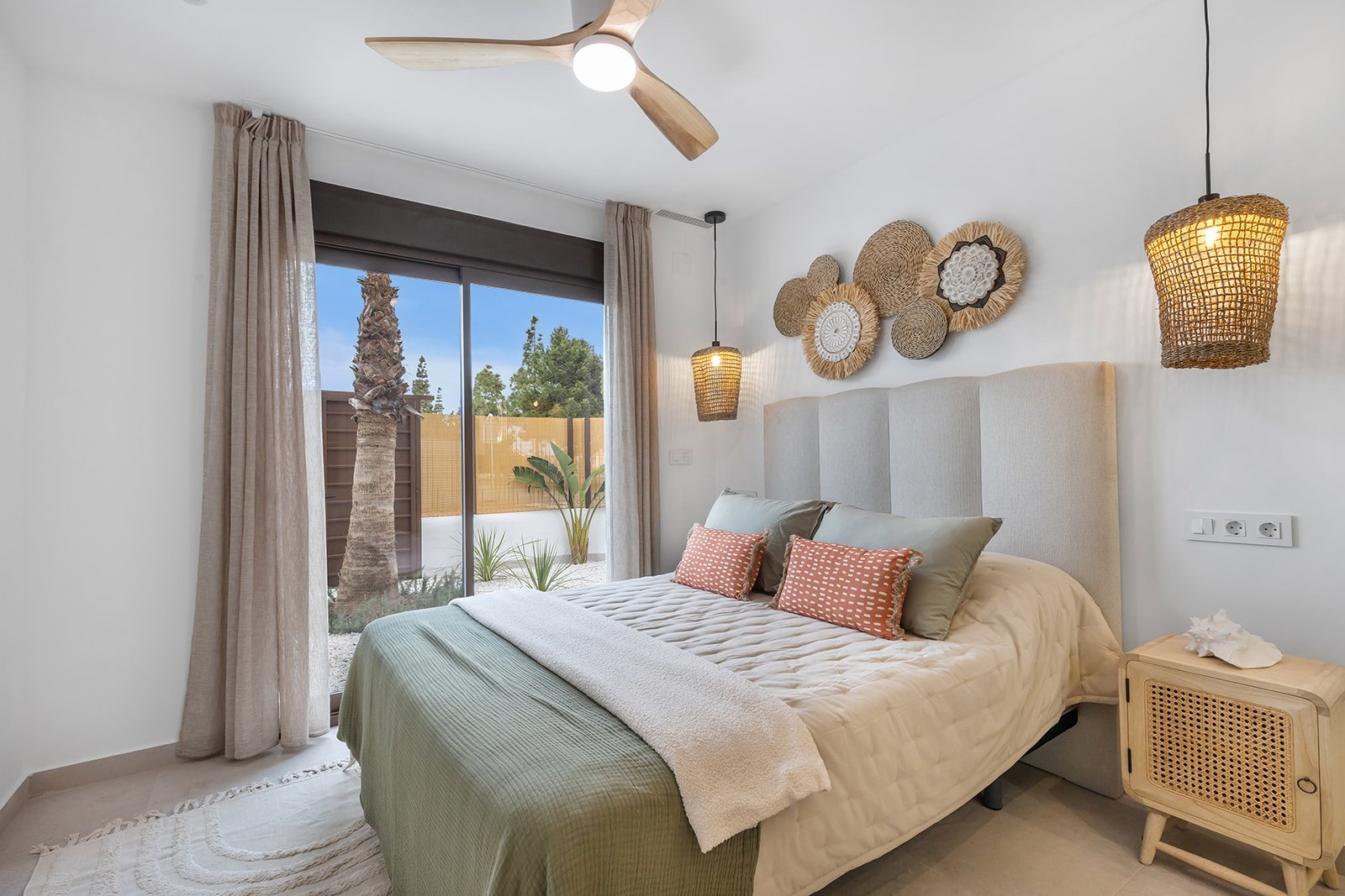 Nowoczesny wolnostojący dom górski, 1 km od morza, Los Alcázares