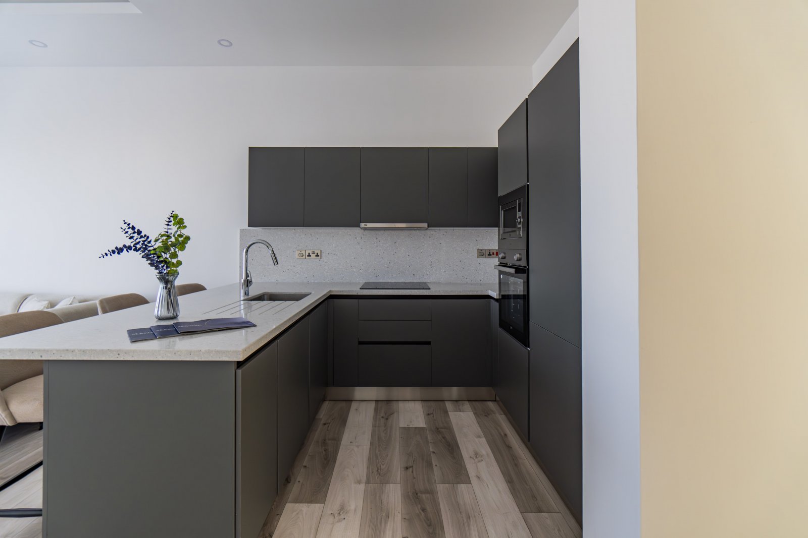 Wunderschöne Apartments mit Meer- und Bergblick