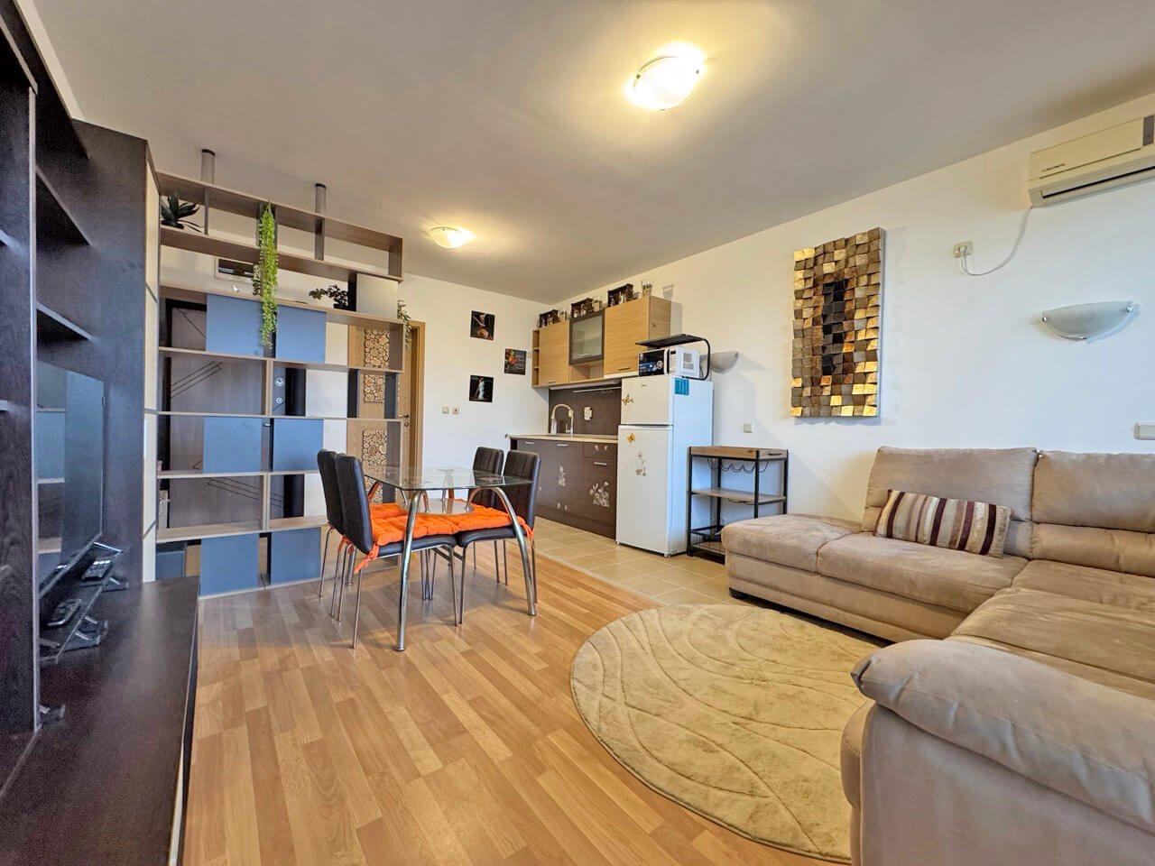 Dwupokojowe mieszkanie z widokiem na basen w kompleksie Diamond Bay, Słoneczny Brzeg, Bułgaria.