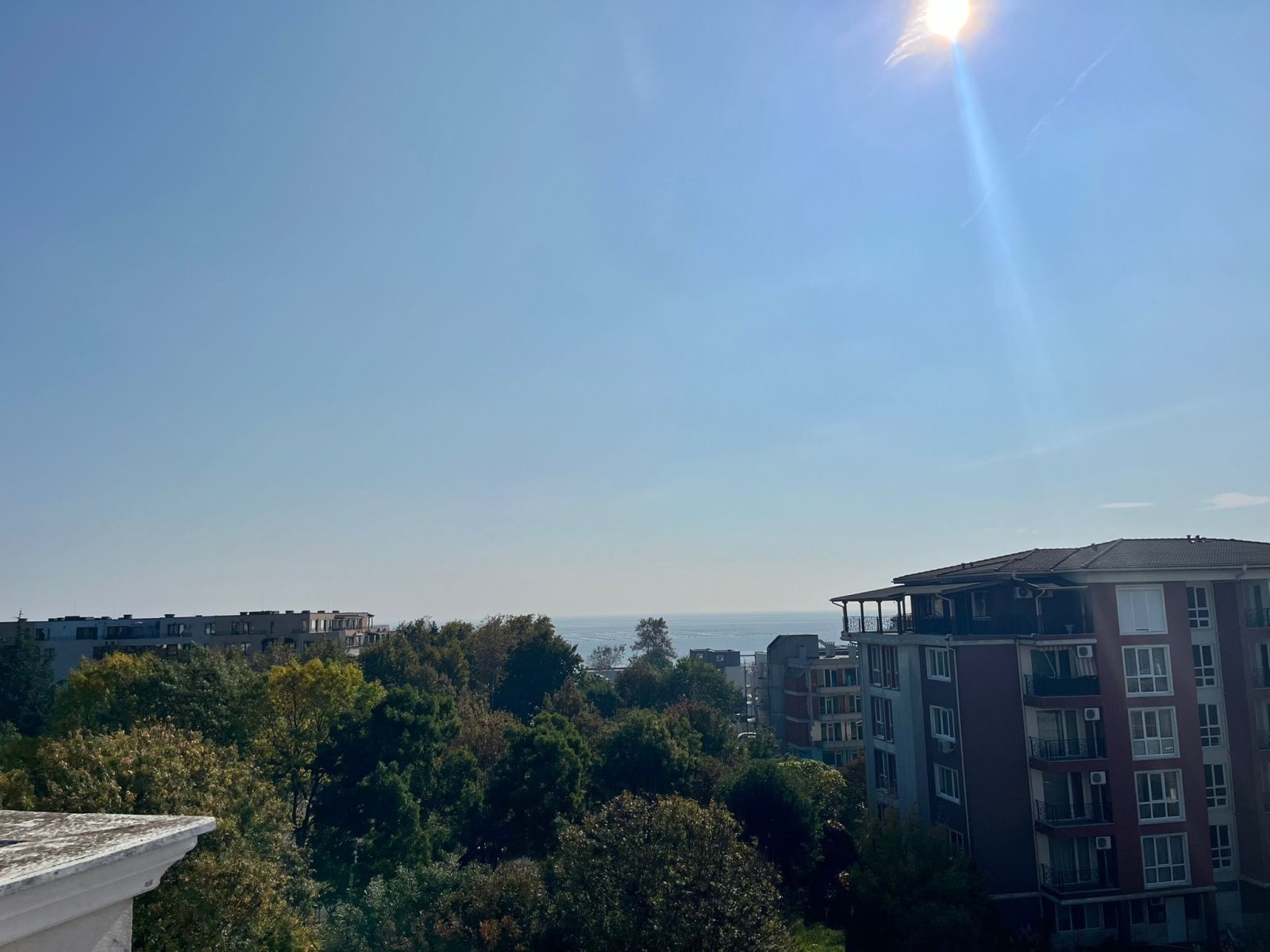 Trzypokojowe mieszkanie z widokiem na morze w kompleksie Melia 10 w Ravdzie, Bułgaria