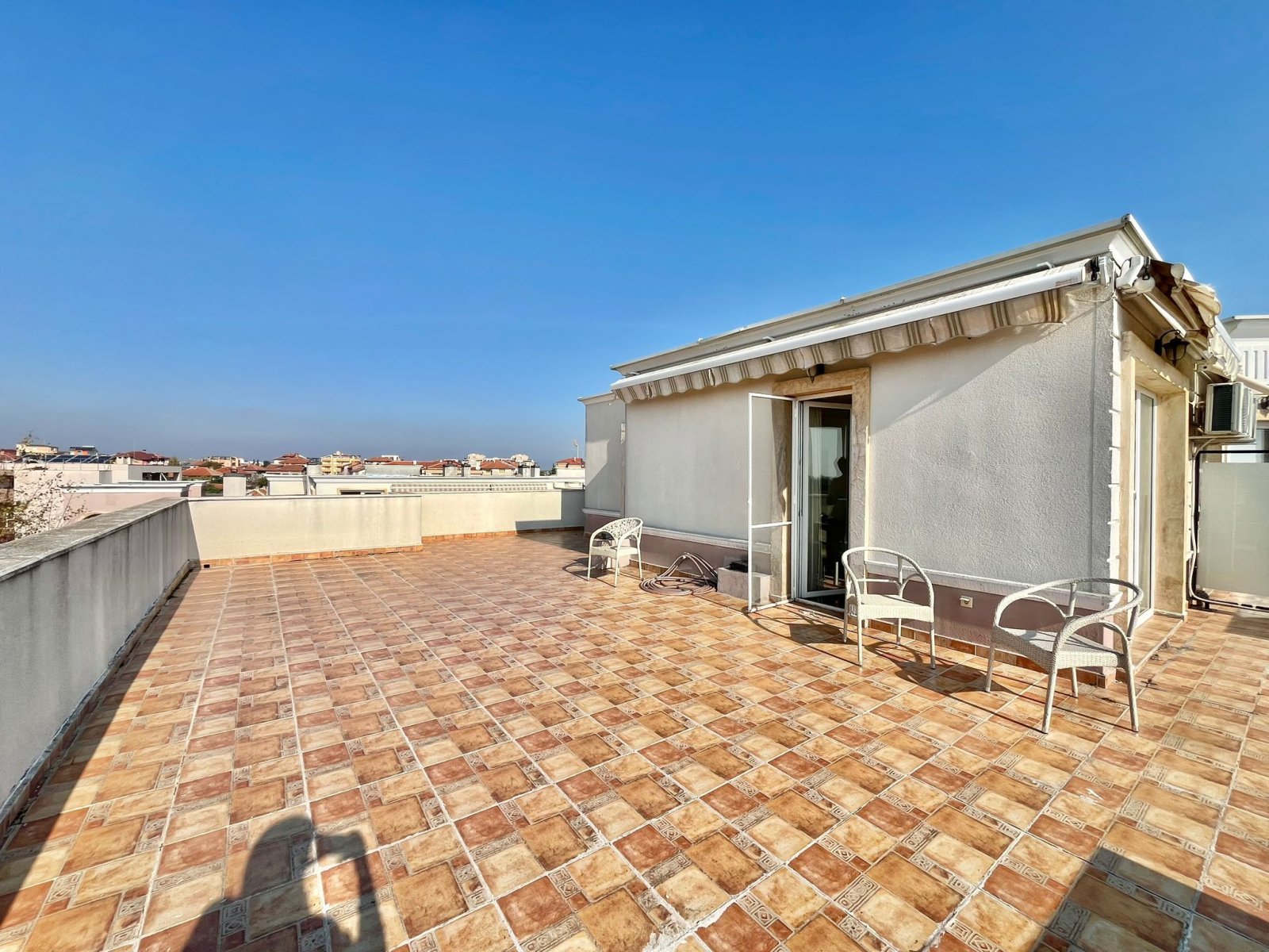 Trzypokojowe mieszkanie z widokiem na morze w kompleksie Melia 10 w Ravdzie, Bułgaria