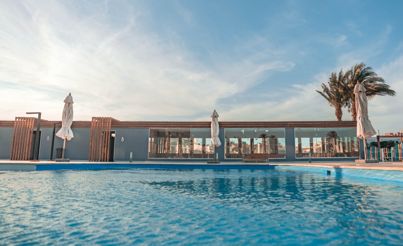 Gotowe do zamieszkania: Nowe trzypokojowe mieszkanie w ośrodku Scandic Resort Hurghada