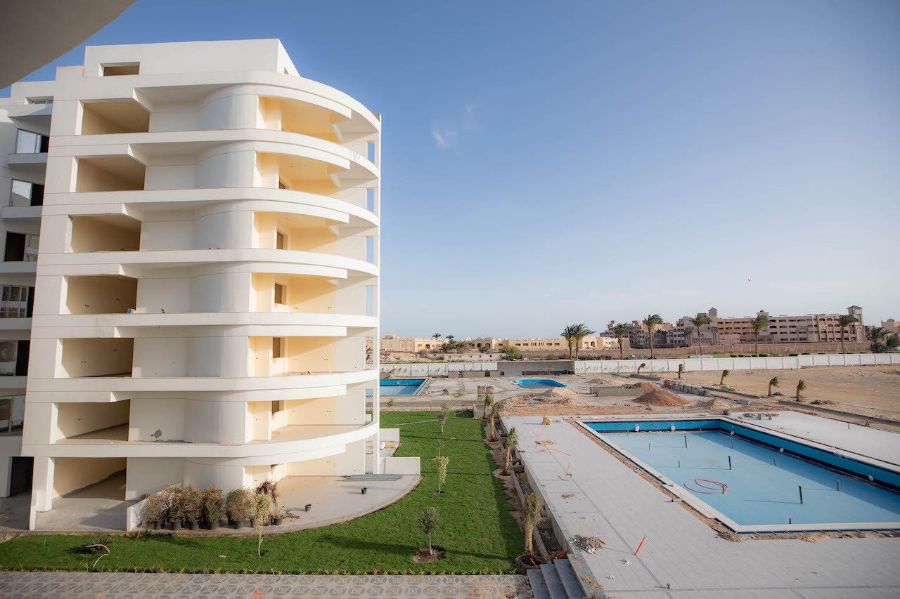 Gotowe do zamieszkania: Nowe trzypokojowe mieszkanie w ośrodku Scandic Resort Hurghada