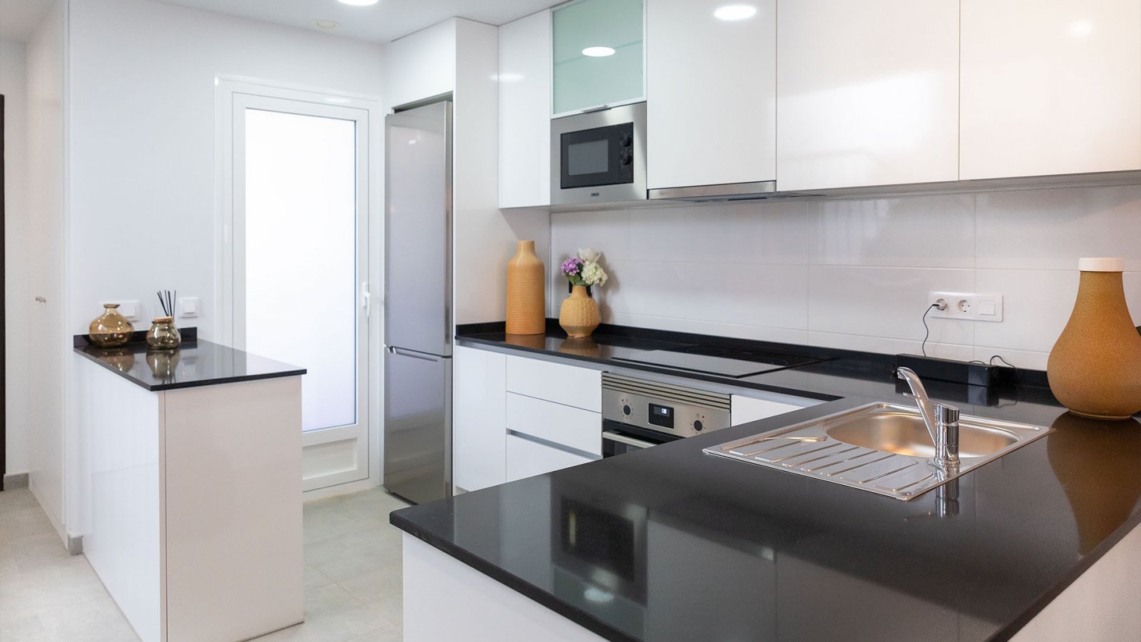 Luksusowy apartament z trzema sypialniami i dużym tarasem, kilka kroków od plaży, Mar de Pulpí