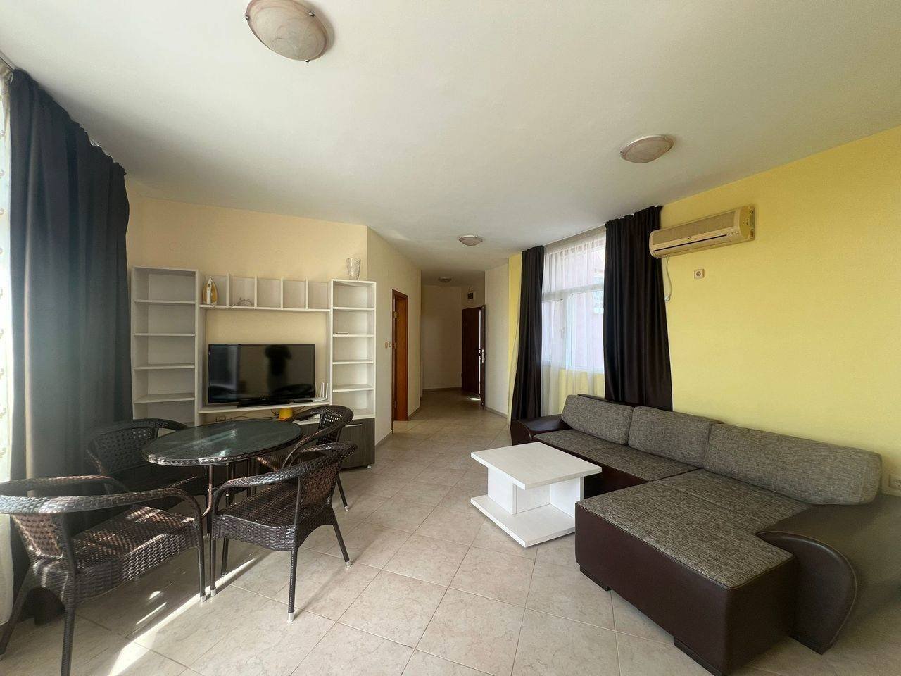 Sunny Beach: Dwupokojowe mieszkanie w kompleksie Pirop City, Słoneczny Brzeg, Bułgaria 