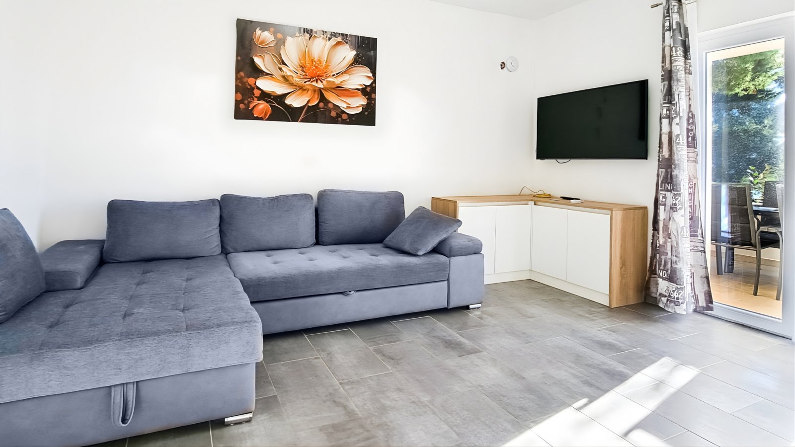 Dwa słoneczne apartamenty z bezpośrednim dostępem do plaży i ogrodem na wyspie Vir