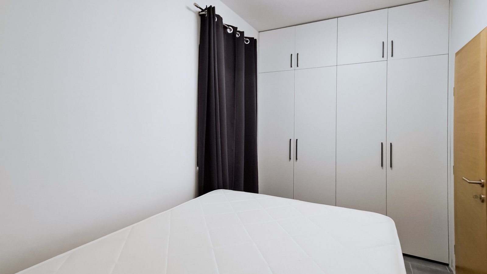 Dwa słoneczne apartamenty z bezpośrednim dostępem do plaży i ogrodem na wyspie Vir