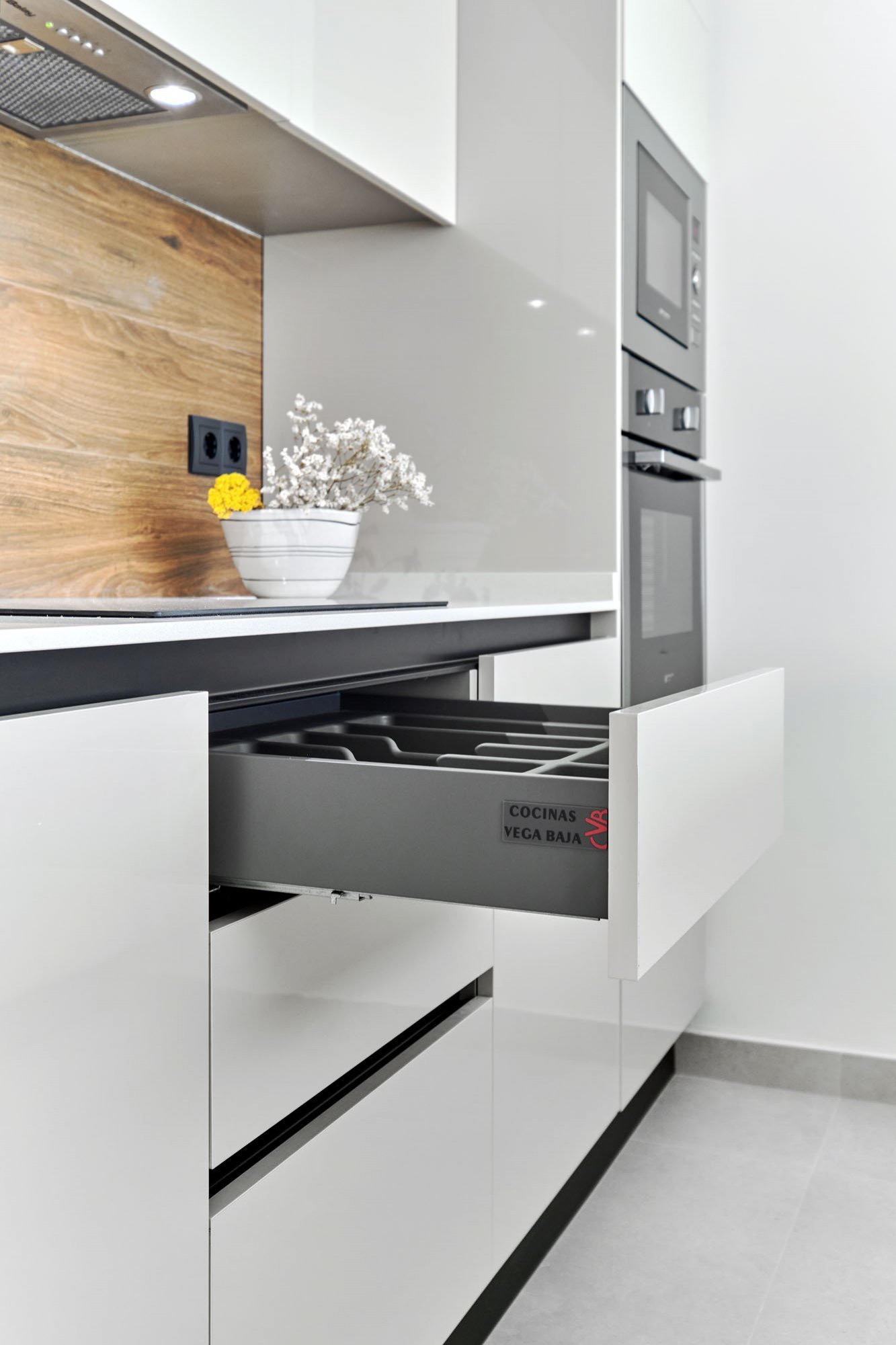 Nowoczesny bungalow z ogrodem, 600 m od plaży, Torrevieja