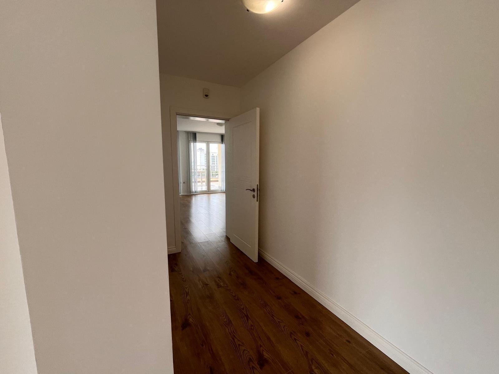 Bright 3-Bedroom Penthouse with Large Terrace in Sveti Vlas – 500m from the Sea