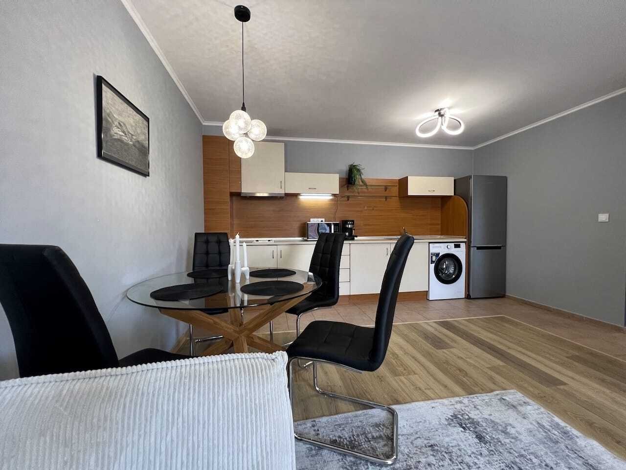 Apartament z 1 sypialnią w kompleksie Green Fort, Sveti Vlas 🌊 z widokiem na morze i las